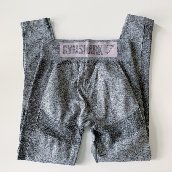 Gymshark Flex Gray Leggings with Pink Accents - Picture 4 of 7